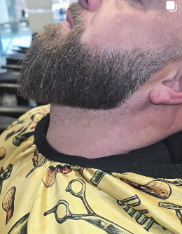Haare und Bart – Barbershop Goldene Hände Lübeck