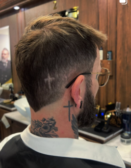 Bartkontur – Barbershop Goldene Hände Lübeck